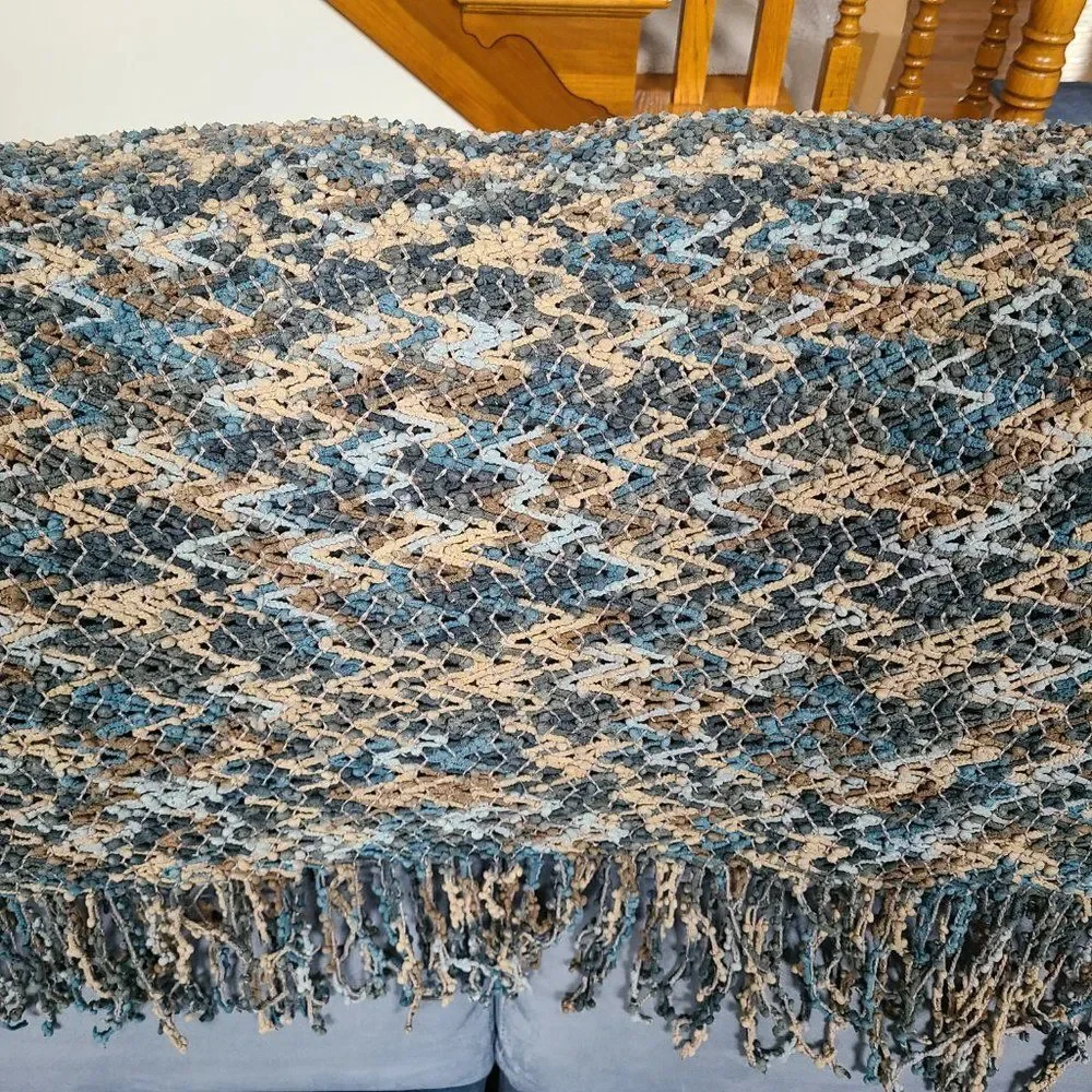 Chenille Woven Knit Open Weave Throw Blanket Chevron Pattern With Fringe Ocean